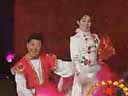 刘春梅 孙忠宏小帽《小拜年》“中国红”2005年春节歌舞晚会